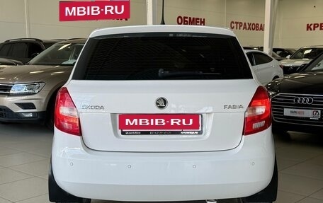 Skoda Fabia II, 2013 год, 695 000 рублей, 6 фотография