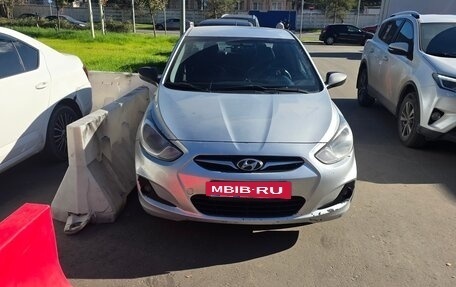 Hyundai Solaris II рестайлинг, 2012 год, 480 000 рублей, 8 фотография