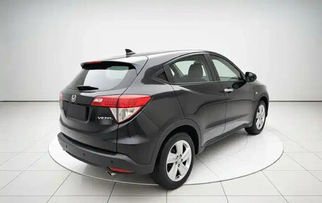 Honda Vezel, 2021 год, 1 181 000 рублей, 4 фотография