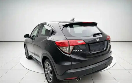 Honda Vezel, 2021 год, 1 181 000 рублей, 6 фотография