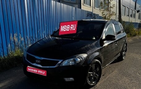 KIA cee'd I рестайлинг, 2011 год, 700 000 рублей, 1 фотография