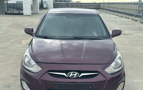 Hyundai Solaris II рестайлинг, 2012 год, 740 000 рублей, 8 фотография
