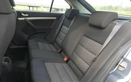 Skoda Octavia, 2011 год, 760 000 рублей, 11 фотография