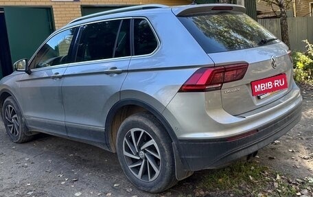 Volkswagen Tiguan II, 2019 год, 3 500 000 рублей, 6 фотография