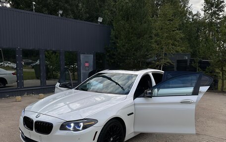 BMW 5 серия, 2015 год, 2 400 000 рублей, 3 фотография
