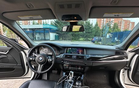 BMW 5 серия, 2015 год, 2 400 000 рублей, 9 фотография