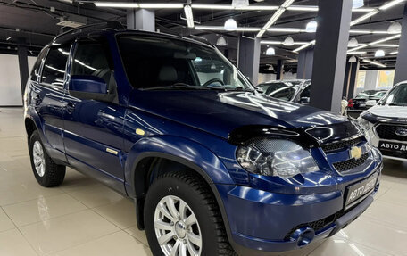 Chevrolet Niva I рестайлинг, 2017 год, 700 000 рублей, 3 фотография