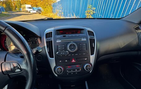 KIA cee'd I рестайлинг, 2011 год, 700 000 рублей, 8 фотография