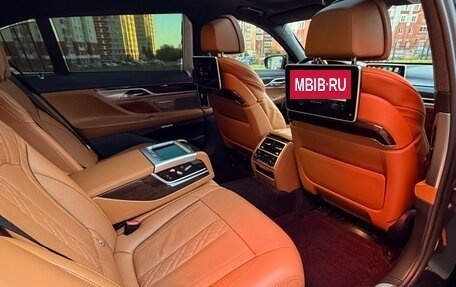 BMW 7 серия, 2017 год, 3 250 000 рублей, 21 фотография