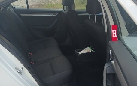 Skoda Octavia, 2017 год, 715 000 рублей, 9 фотография