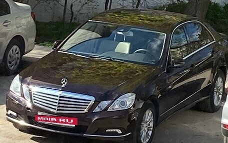 Mercedes-Benz E-Класс, 2009 год, 2 000 000 рублей, 5 фотография