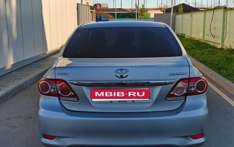 Toyota Corolla, 2011 год, 900 000 рублей, 3 фотография