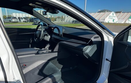 Toyota Camry, 2024 год, 3 800 000 рублей, 6 фотография