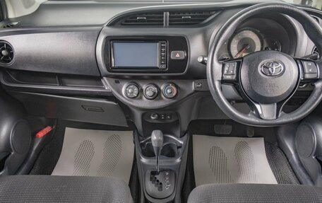 Toyota Vitz, 2017 год, 1 059 000 рублей, 11 фотография