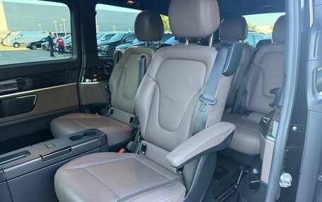 Mercedes-Benz V-Класс, 2021 год, 8 890 000 рублей, 3 фотография