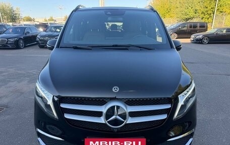 Mercedes-Benz V-Класс, 2021 год, 8 890 000 рублей, 4 фотография