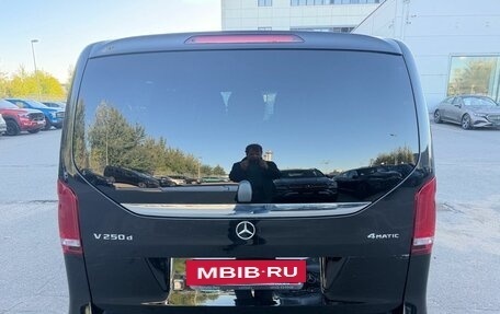 Mercedes-Benz V-Класс, 2021 год, 8 890 000 рублей, 8 фотография