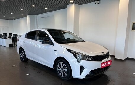 KIA Rio IV, 2021 год, 1 450 000 рублей, 1 фотография