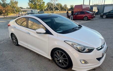 Hyundai Avante, 2012 год, 970 000 рублей, 9 фотография