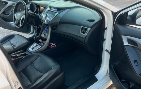 Hyundai Avante, 2012 год, 970 000 рублей, 4 фотография