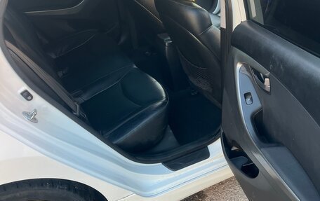 Hyundai Avante, 2012 год, 970 000 рублей, 3 фотография