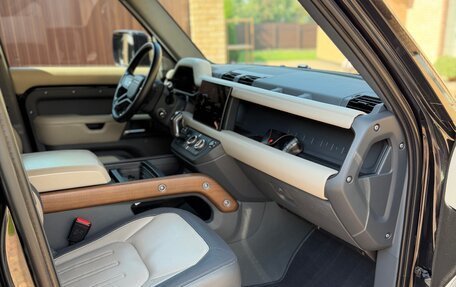 Land Rover Defender II, 2021 год, 8 700 000 рублей, 31 фотография