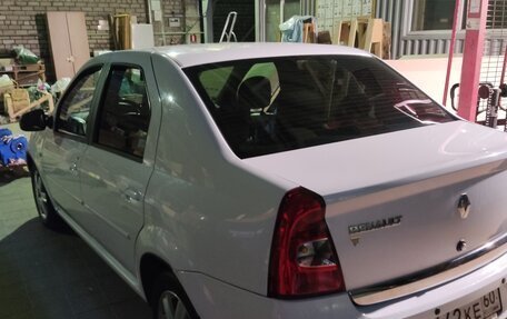 Renault Logan I, 2013 год, 700 000 рублей, 4 фотография