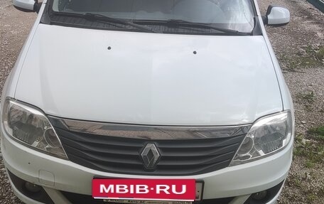 Renault Logan I, 2013 год, 700 000 рублей, 6 фотография
