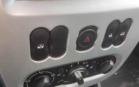 Renault Logan I, 2013 год, 700 000 рублей, 22 фотография