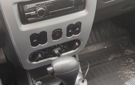 Renault Logan I, 2013 год, 700 000 рублей, 23 фотография