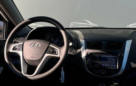 Hyundai Solaris II рестайлинг, 2016 год, 666 600 рублей, 12 фотография