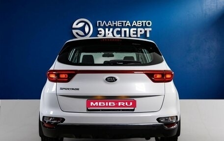 KIA Sportage IV рестайлинг, 2019 год, 1 900 000 рублей, 5 фотография