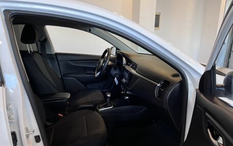 KIA Rio IV, 2021 год, 1 450 000 рублей, 28 фотография