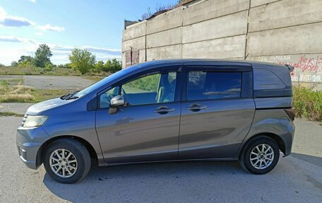 Honda Freed I, 2013 год, 1 180 000 рублей, 2 фотография