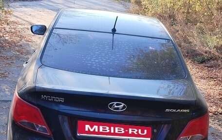Hyundai Solaris II рестайлинг, 2015 год, 900 000 рублей, 4 фотография