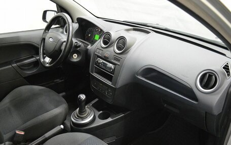 Ford Fiesta, 2006 год, 150 000 рублей, 11 фотография