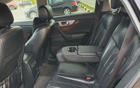 Infiniti FX II, 2012 год, 2 250 000 рублей, 17 фотография