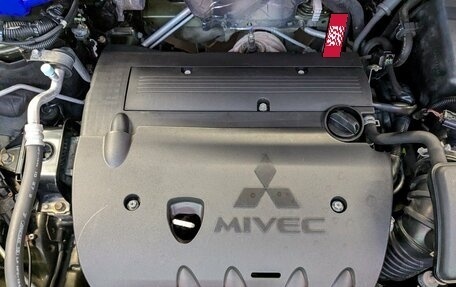 Mitsubishi Outlander III рестайлинг 3, 2019 год, 2 050 000 рублей, 18 фотография