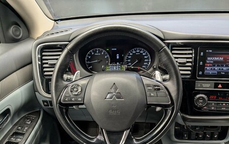 Mitsubishi Outlander III рестайлинг 3, 2019 год, 2 050 000 рублей, 24 фотография