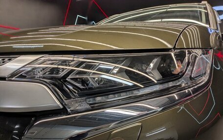 Mitsubishi Outlander III рестайлинг 3, 2019 год, 2 050 000 рублей, 29 фотография