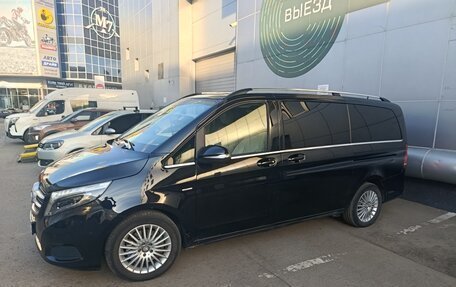Mercedes-Benz V-Класс, 2015 год, 4 000 000 рублей, 3 фотография