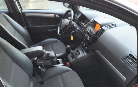 Opel Zafira B, 2011 год, 555 000 рублей, 5 фотография