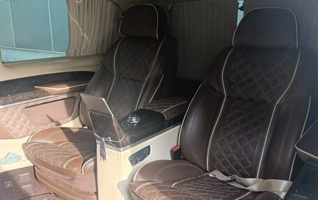 Mercedes-Benz V-Класс, 2015 год, 4 000 000 рублей, 7 фотография