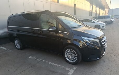 Mercedes-Benz V-Класс, 2015 год, 4 000 000 рублей, 2 фотография