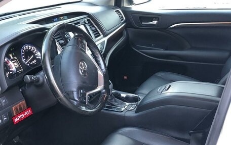 Toyota Highlander III, 2015 год, 3 400 000 рублей, 7 фотография