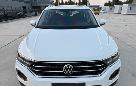 Volkswagen T-Roc I, 2022 год, 1 450 000 рублей, 2 фотография