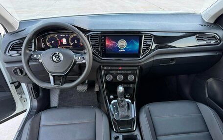 Volkswagen T-Roc I, 2022 год, 1 450 000 рублей, 11 фотография