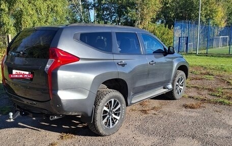 Mitsubishi Pajero Sport III рестайлинг, 2018 год, 2 900 000 рублей, 9 фотография