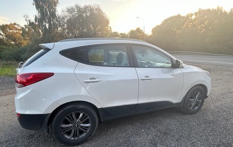Hyundai ix35 I рестайлинг, 2011 год, 830 000 рублей, 3 фотография