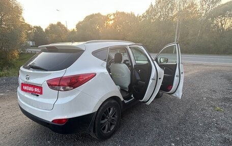 Hyundai ix35 I рестайлинг, 2011 год, 830 000 рублей, 4 фотография